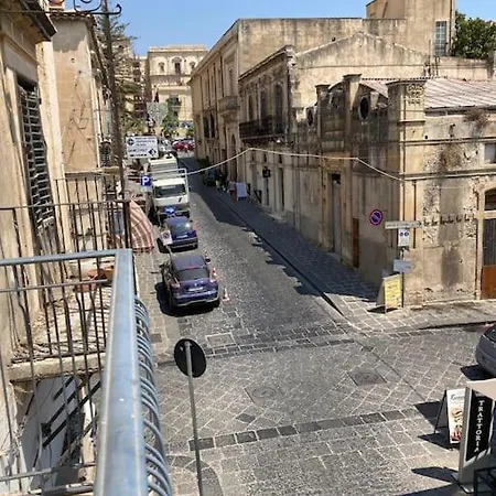 Apartment Centro Storico With Exclusive Terrace Noto